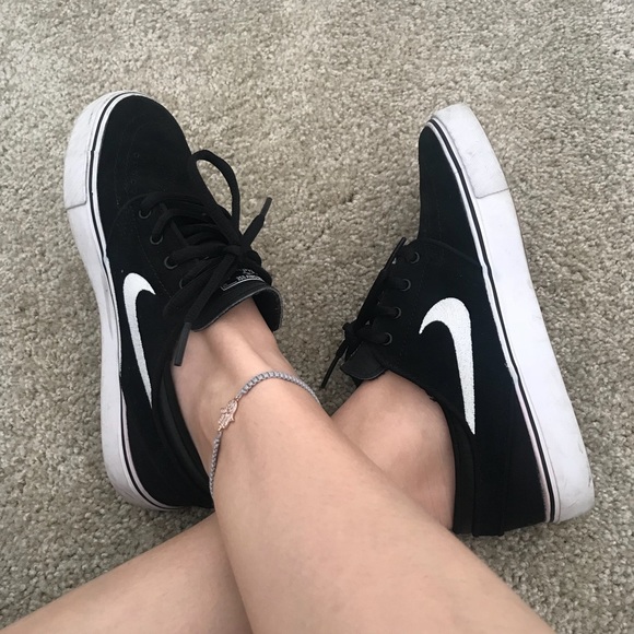 Nike Shoes - Nike Zoom Stefan Janoski